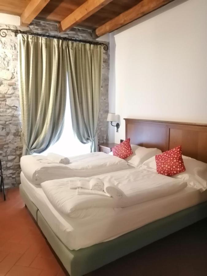 Hostal Cascina Belvedi Clanezzo Exterior foto