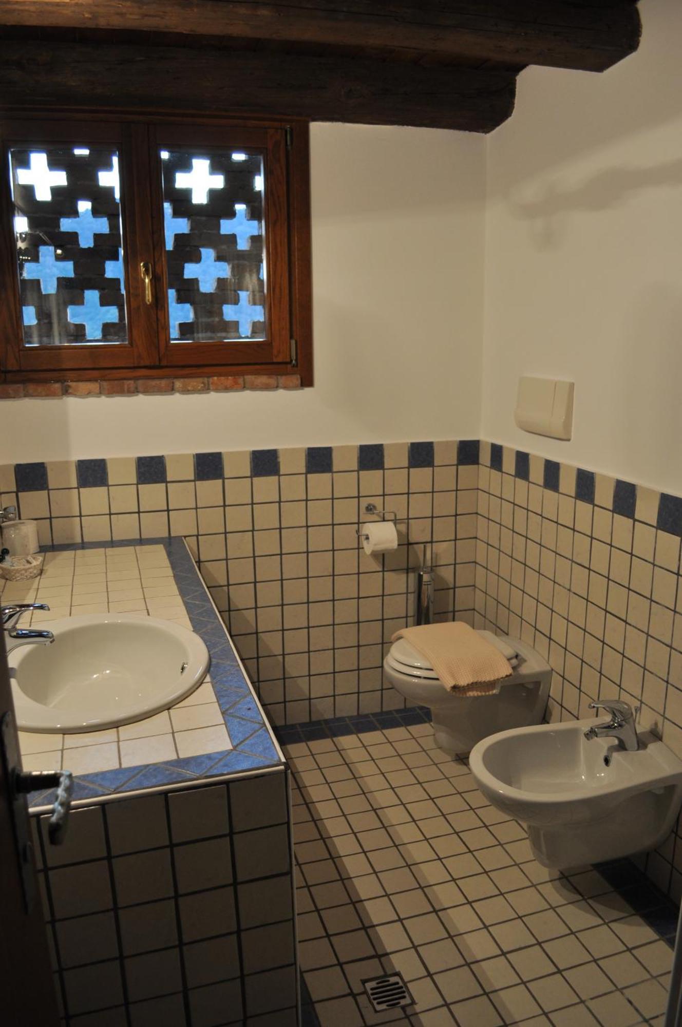 Hostal Cascina Belvedi Clanezzo Habitación foto