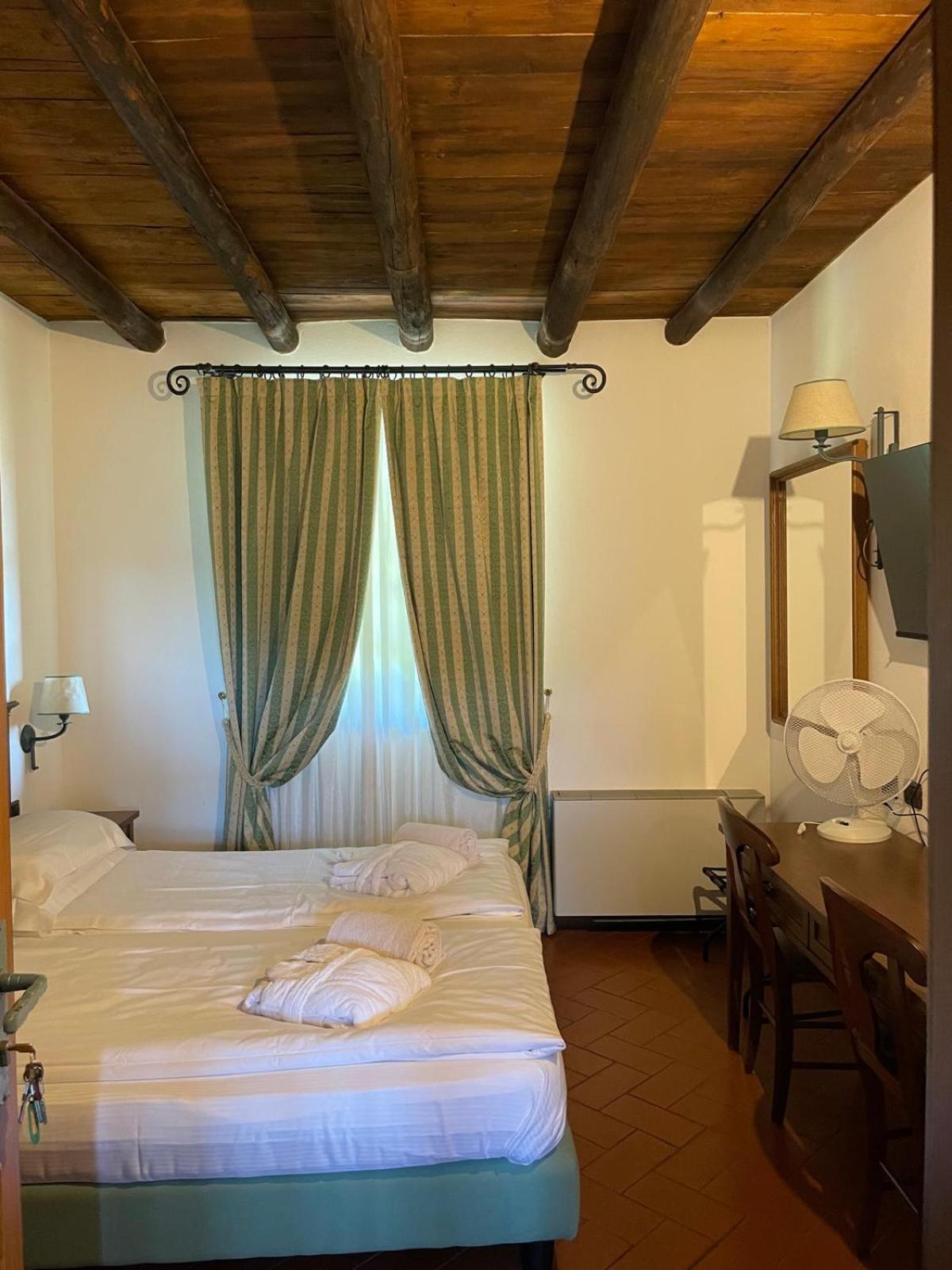 Hostal Cascina Belvedi Clanezzo Exterior foto
